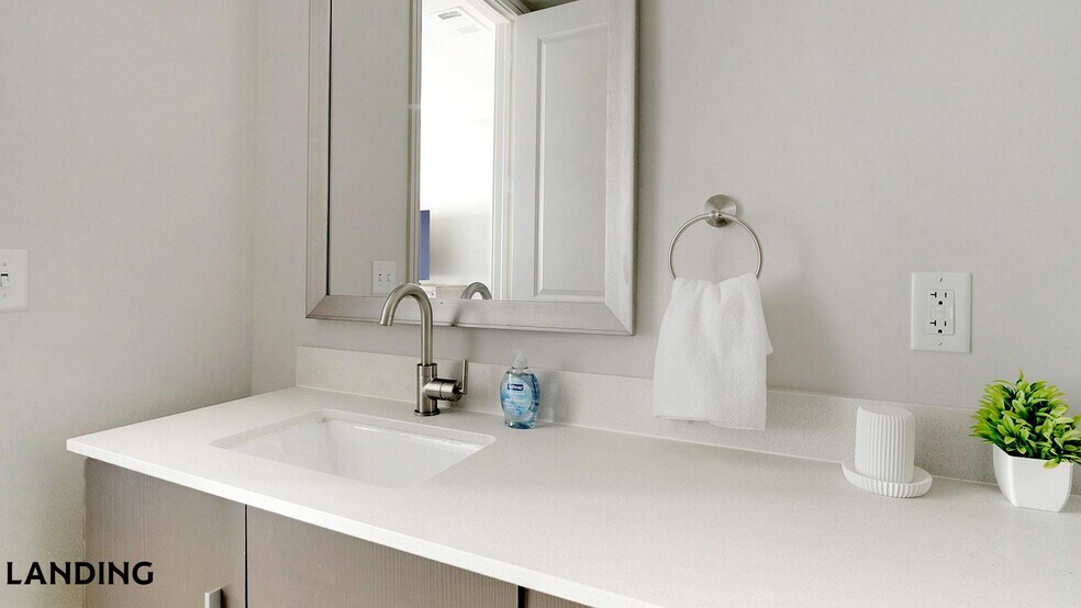 Building Photo - 1414 Wood Hollow Dr