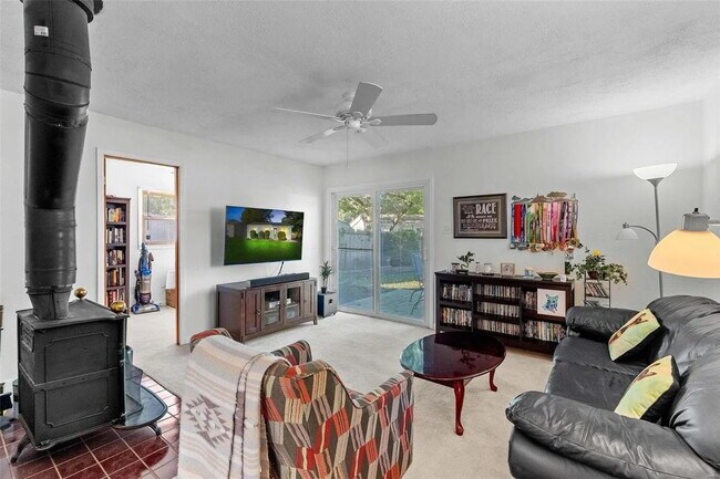 Building Photo - Your Next Home Awaits on Grants Parkway