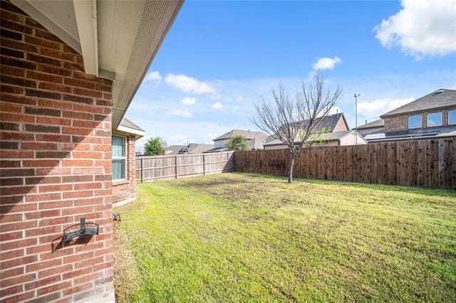 Building Photo - 2306 Lucerne Dr