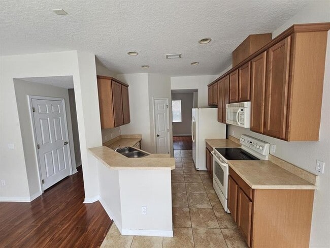 Building Photo - 12526 Cruxbury Dr