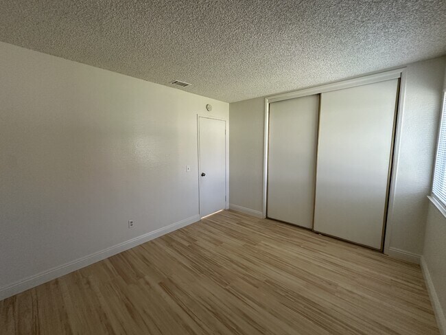 Building Photo - 12635 Franklin Ct