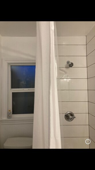 Building Photo - 3616 W Adams Blvd