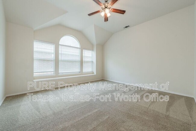 Building Photo - 8232 Livingston Ln