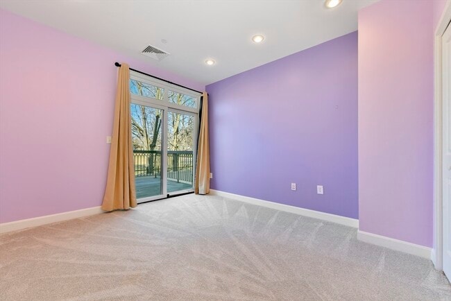 Building Photo - 185 High St