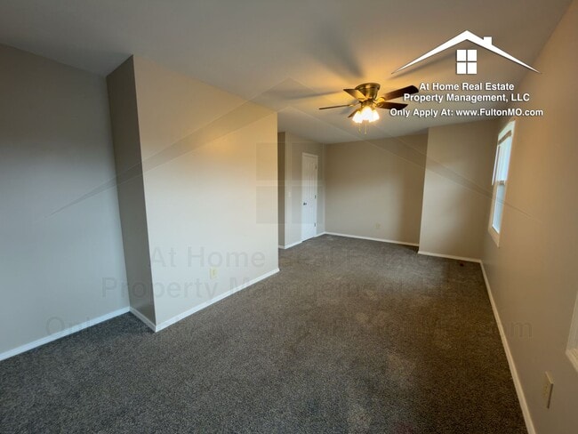 Building Photo - 1822 Springdale Ct