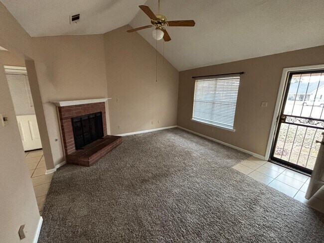 Building Photo - 4315 Appian Cove S