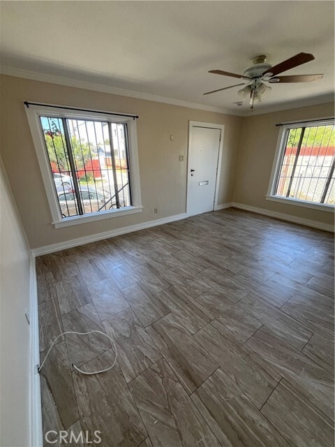 Building Photo - 5216 S Budlong Ave