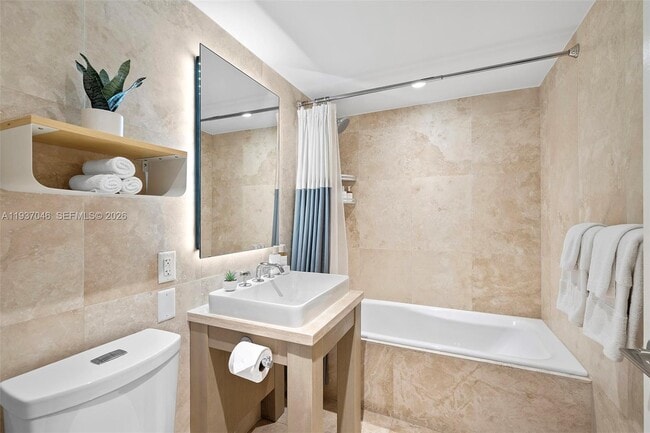 Building Photo - 102 24th St