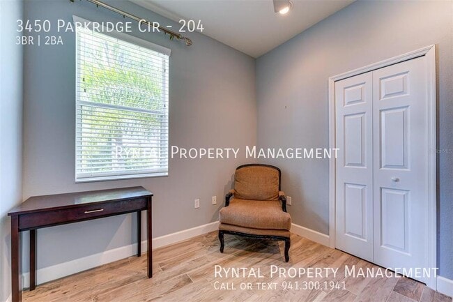 Building Photo - 3450 Parkridge Cir