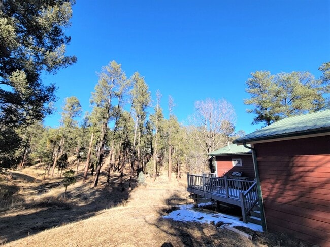 Building Photo - 308-310 Brady Canyon Rd