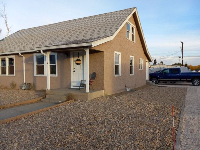 Building Photo - 2 W Pacific St