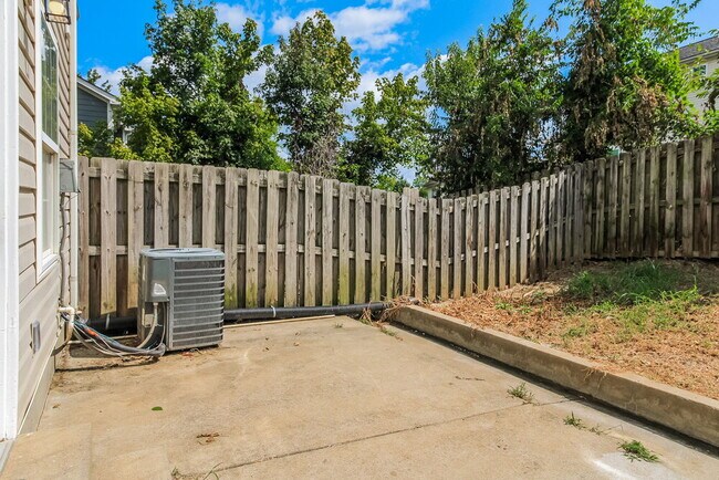 Building Photo - 116 David Bolin Dr