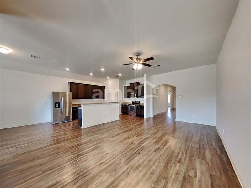 Building Photo - 1373 Violet Ln