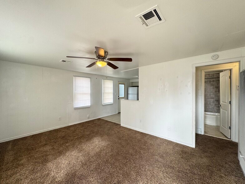 Building Photo - 2517 SW 42nd St