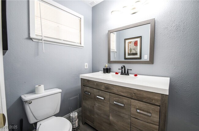 Building Photo - 5086 Cartaro Dr