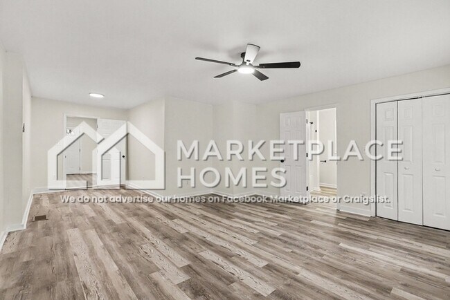 Building Photo - 2954 Hapeville Rd SW