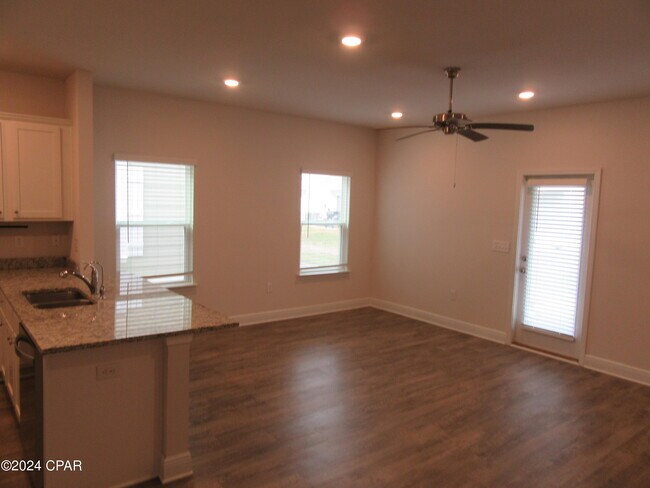Building Photo - 1612 Caleigh Ct