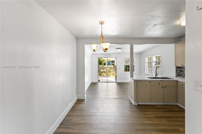 Building Photo - 511 NE 110th Terrace