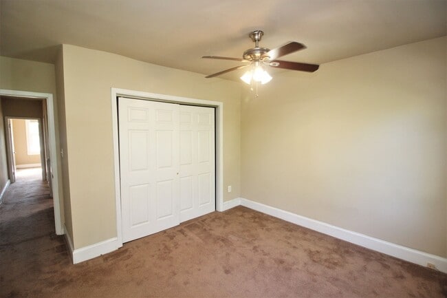 Building Photo - Updated 3bd/2ba Hampden Rowhome w/ CAC, W/...
