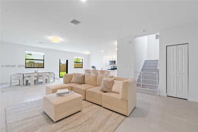 Building Photo - 11932 SW 241 Ter