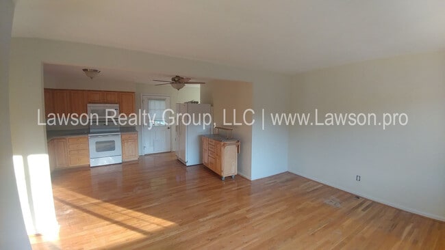 Building Photo - Beautiful Home in Cave Spring with Partially Finished Basement