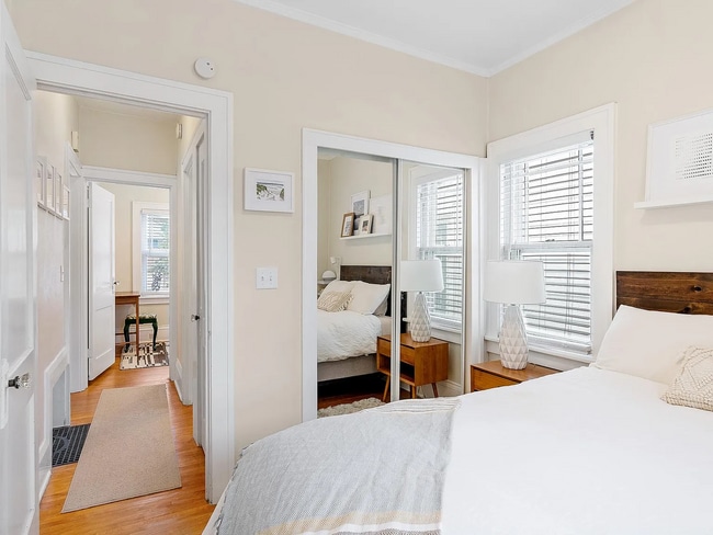 Building Photo - 2 Bed | 1 Bath House in Desired Mpls Neigh...