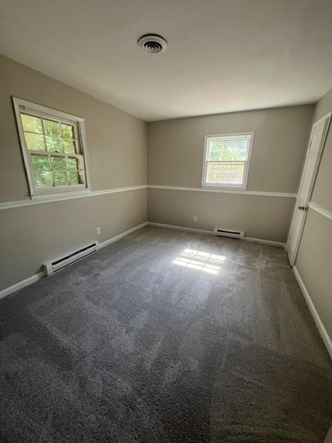 Building Photo - 4804 Yorkwood Dr