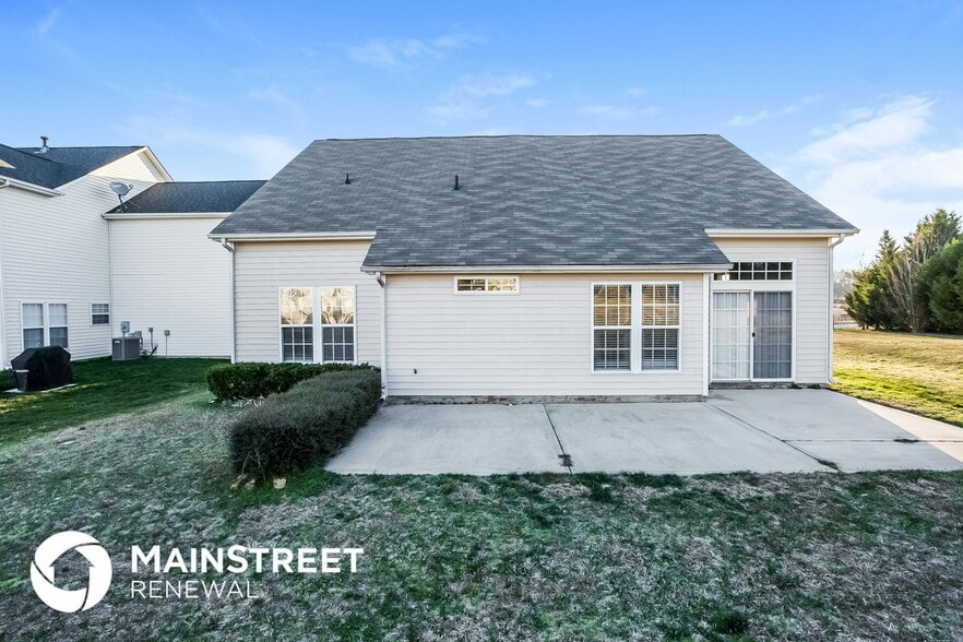 Building Photo - 12207 Wallace Ridge Dr