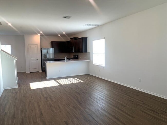 Building Photo - 3301 Dusted Daisy St