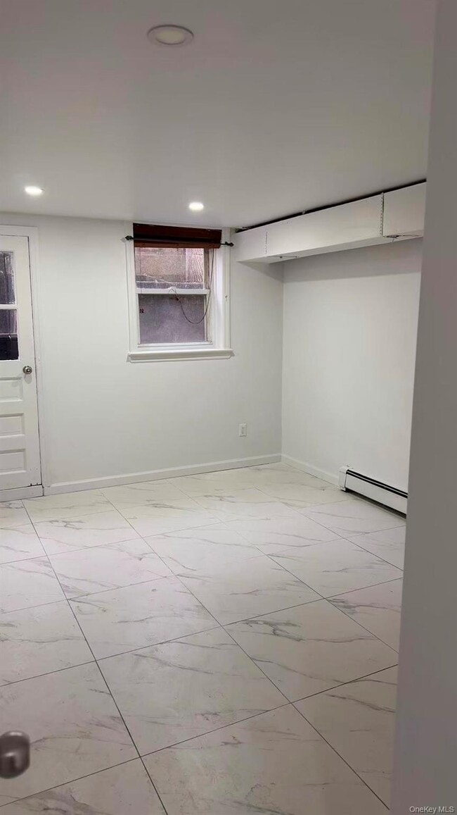 Building Photo - 70-51 45th Ave