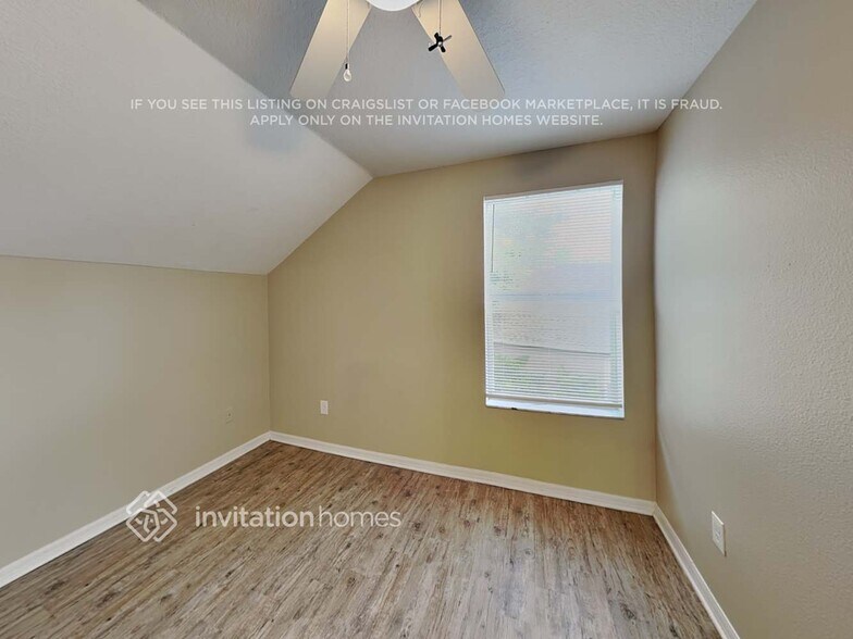 Building Photo - 10851 Newbridge Dr