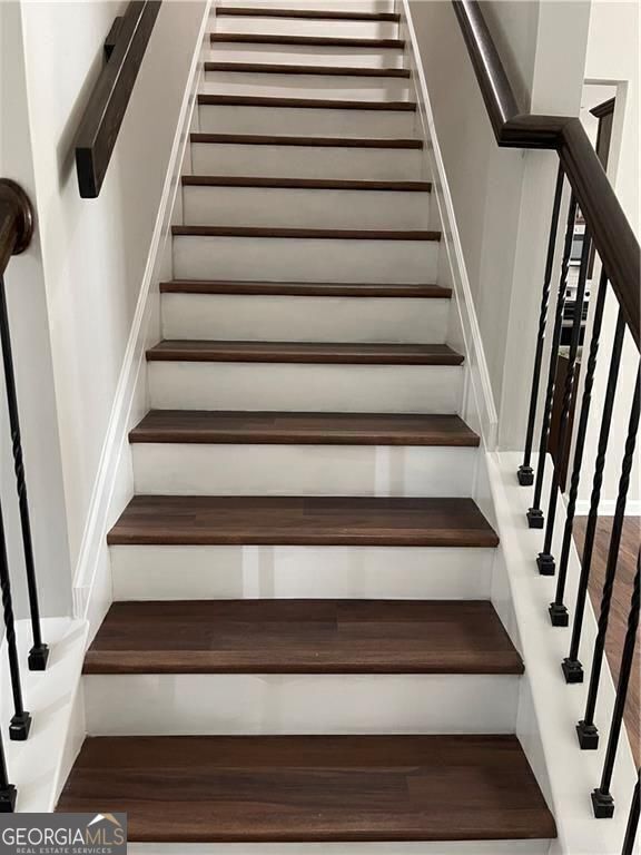 Building Photo - 369 Hardy Water Dr SE