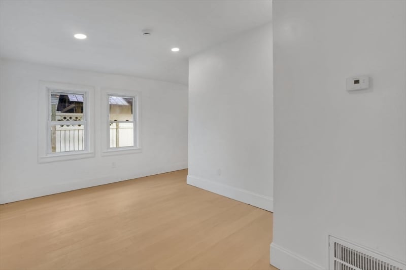 Building Photo - 140 Wait St