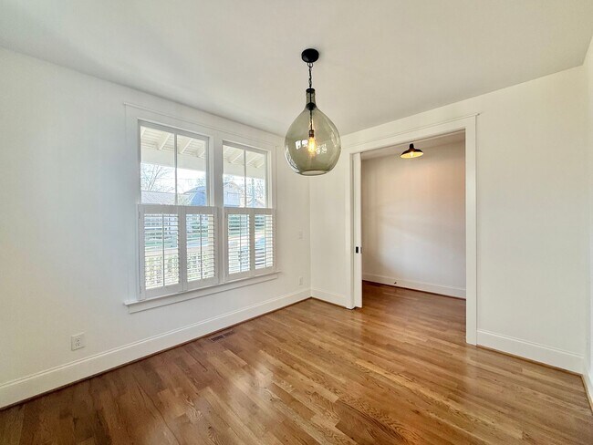 Building Photo - Custom Built 4BD, 3.5BA Five Points Home with a Bonus Room & Fenced Yard