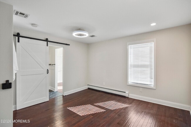 Building Photo - 108 Morris Ave