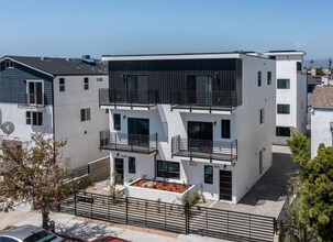 Building Photo - 4643 1/2 W. 18th