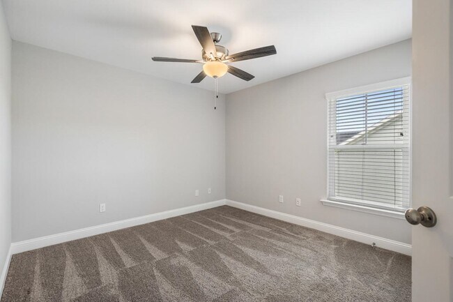 Building Photo - 3809 Ardmore Ln