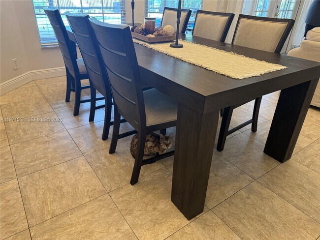 Building Photo - 834 Verona Lake Dr