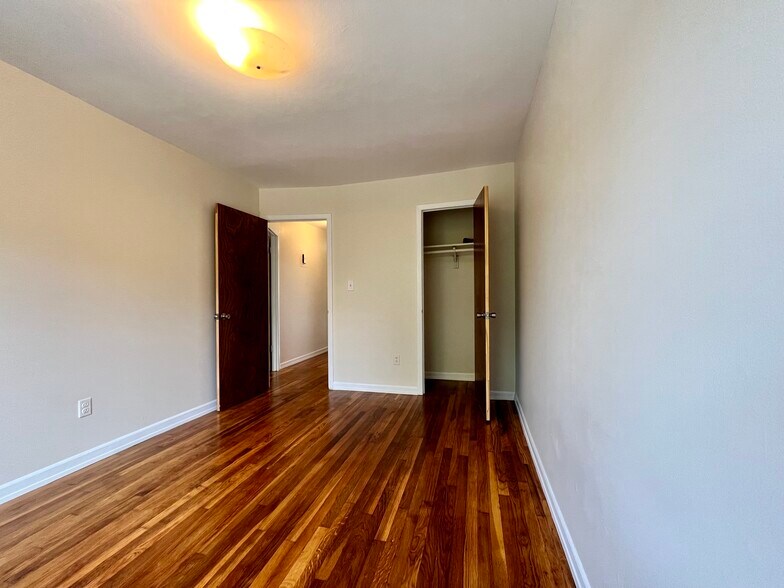 2nd Bedroom - 14435 38th Ave