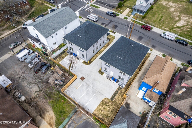 Building Photo - 912 Cookman Ave