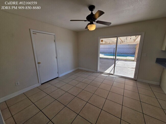 Building Photo - Rialto 4 Bedroom Home with Swimming Pool