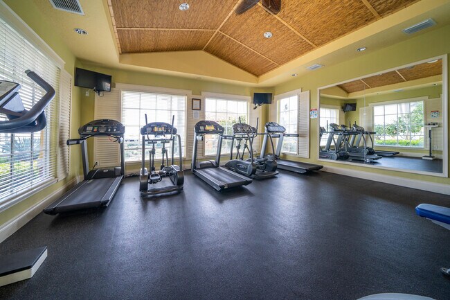 Building Photo - 167 Yacht Club Way