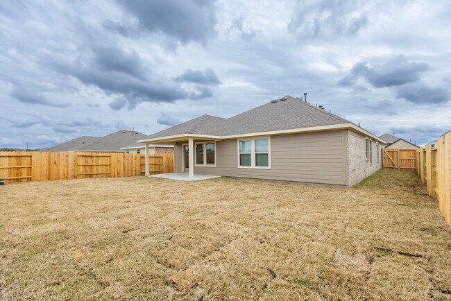 Building Photo - 5330 Sleepy Fox Ln