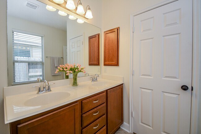 Building Photo - 4927 Lattimore Creek Dr