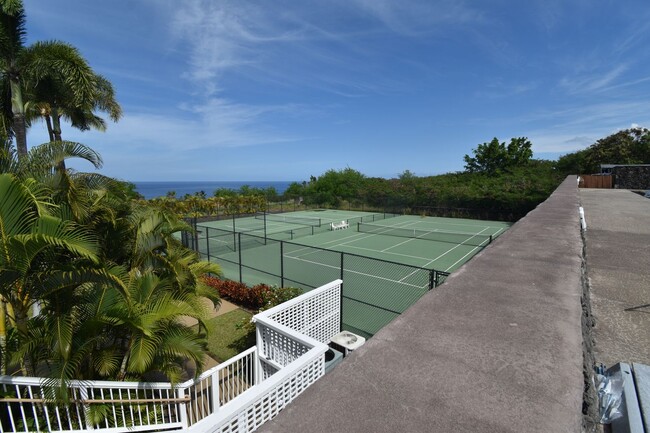 Building Photo - Unfurnished 3 Bedroom 2 Bath Penthouse Condo