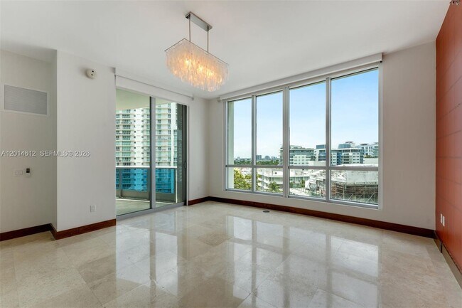 Building Photo - 5959 Collins Ave