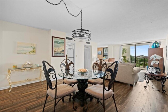 Building Photo - 1200 Marine Way