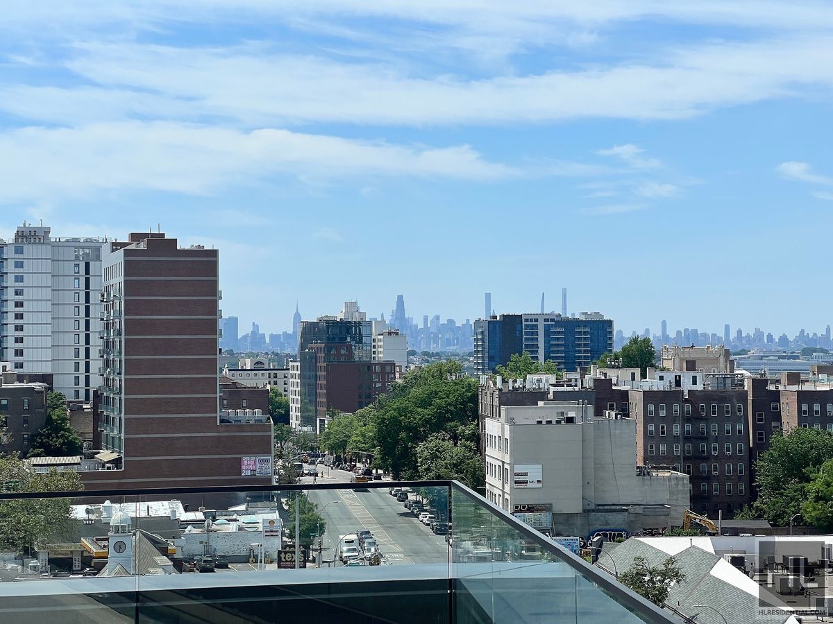 Building Photo - NORTHERN BOULEVARD