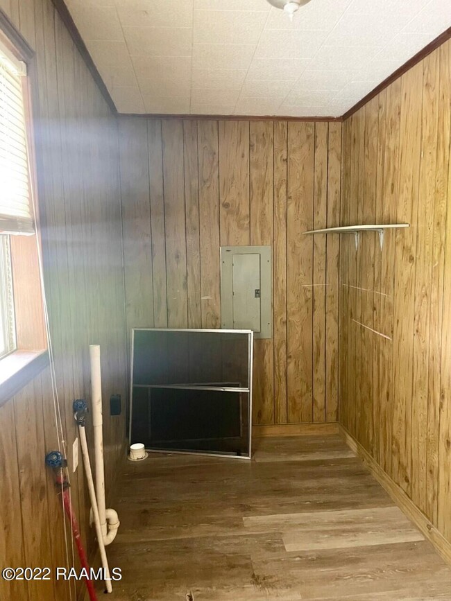 Building Photo - 1164 Par Rd 150