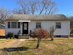 Building Photo - Adorable 3 bedroom 2 bath rancher in Chest...